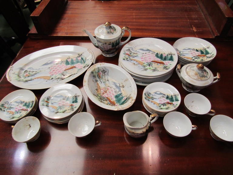 An early 20th Century Japanese tea set