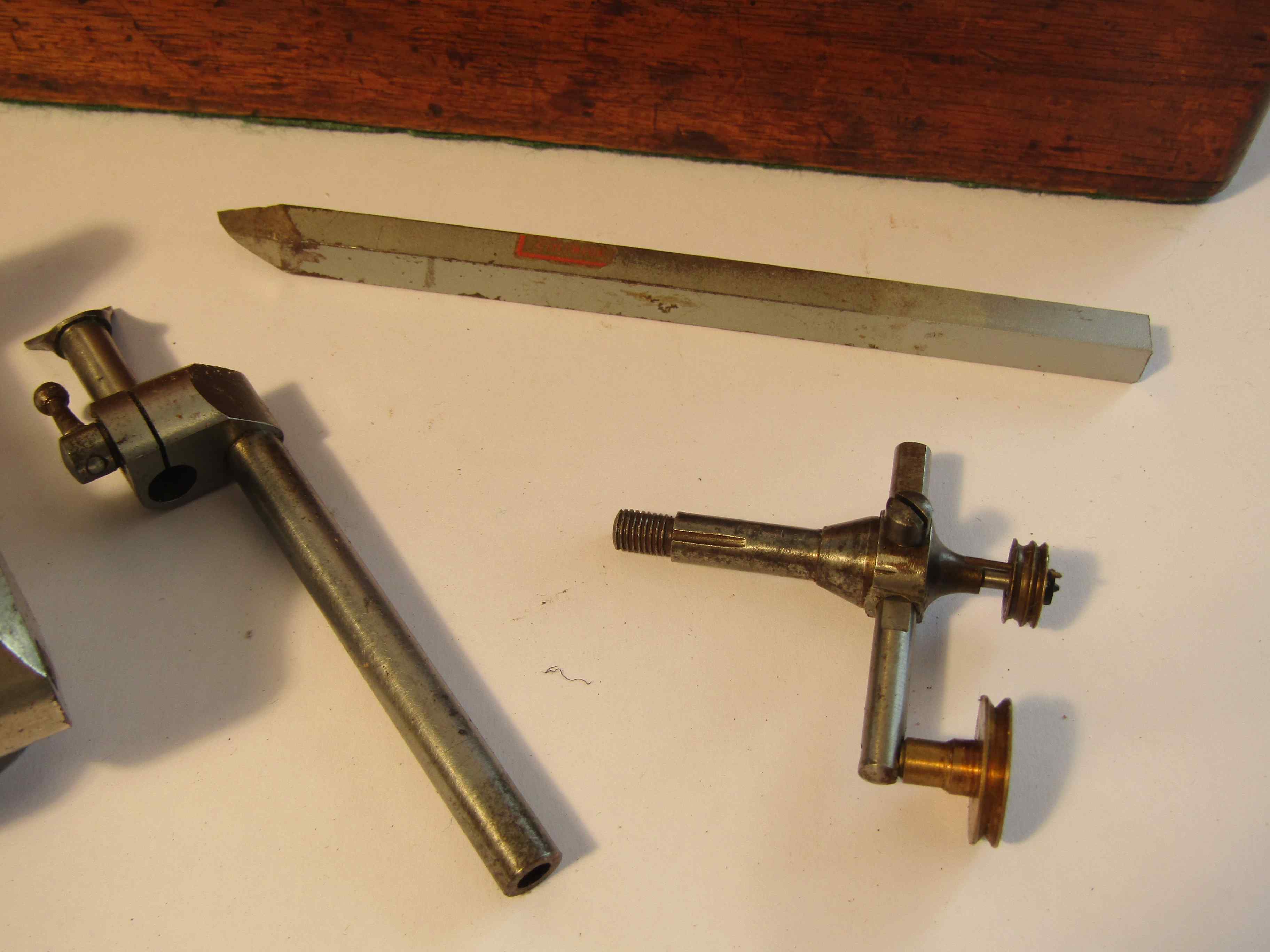 A boxed early to mid 20th Century 6mm watchmaker's lathe, - Image 6 of 6