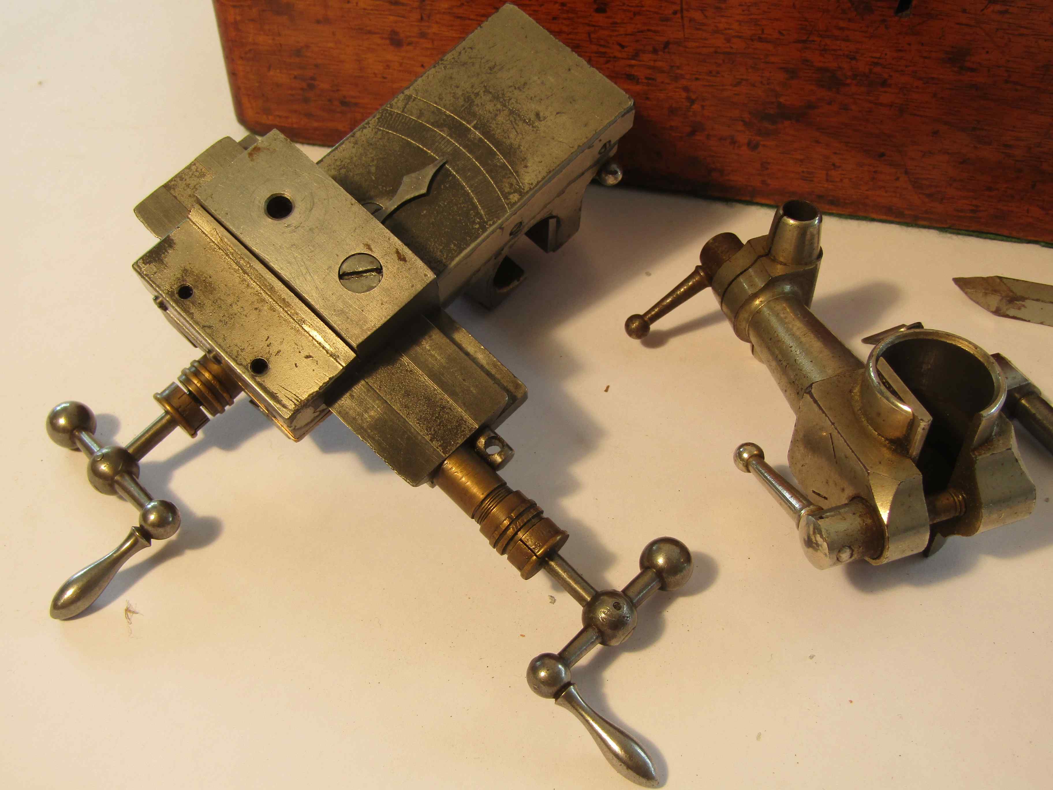 A boxed early to mid 20th Century 6mm watchmaker's lathe, - Image 5 of 6