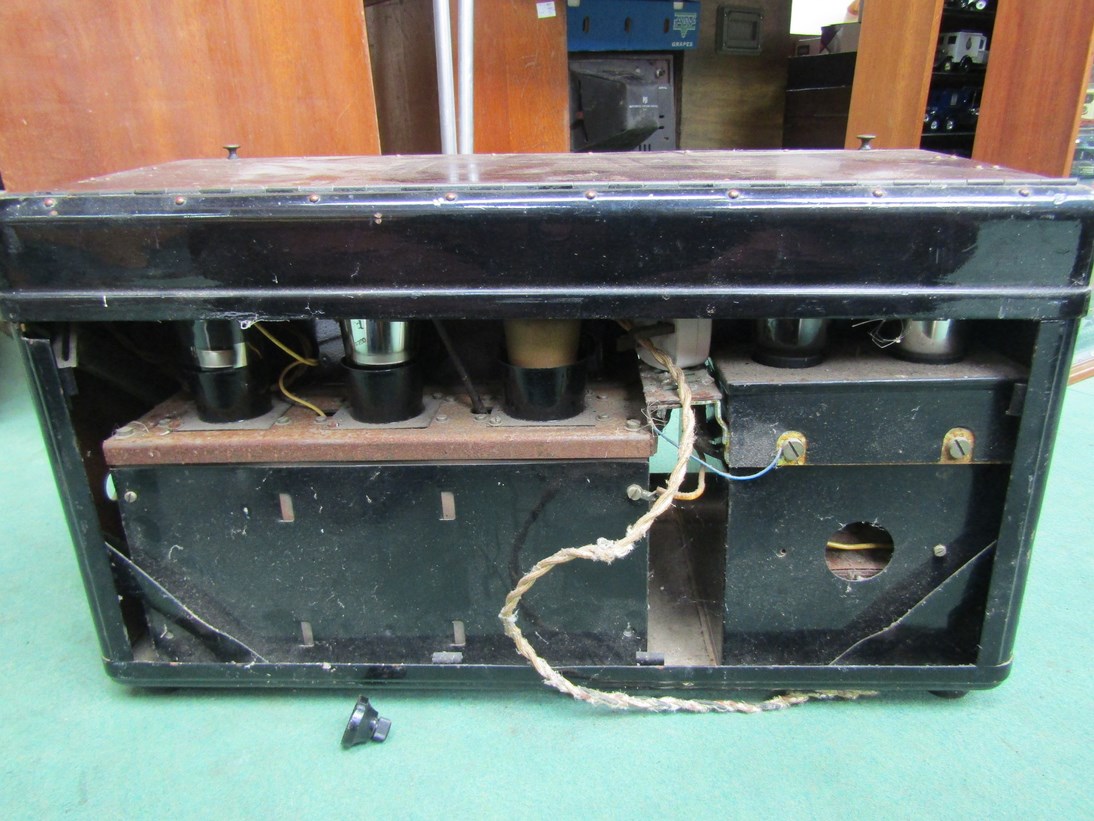 A Philips 2511 radio, - Image 4 of 6