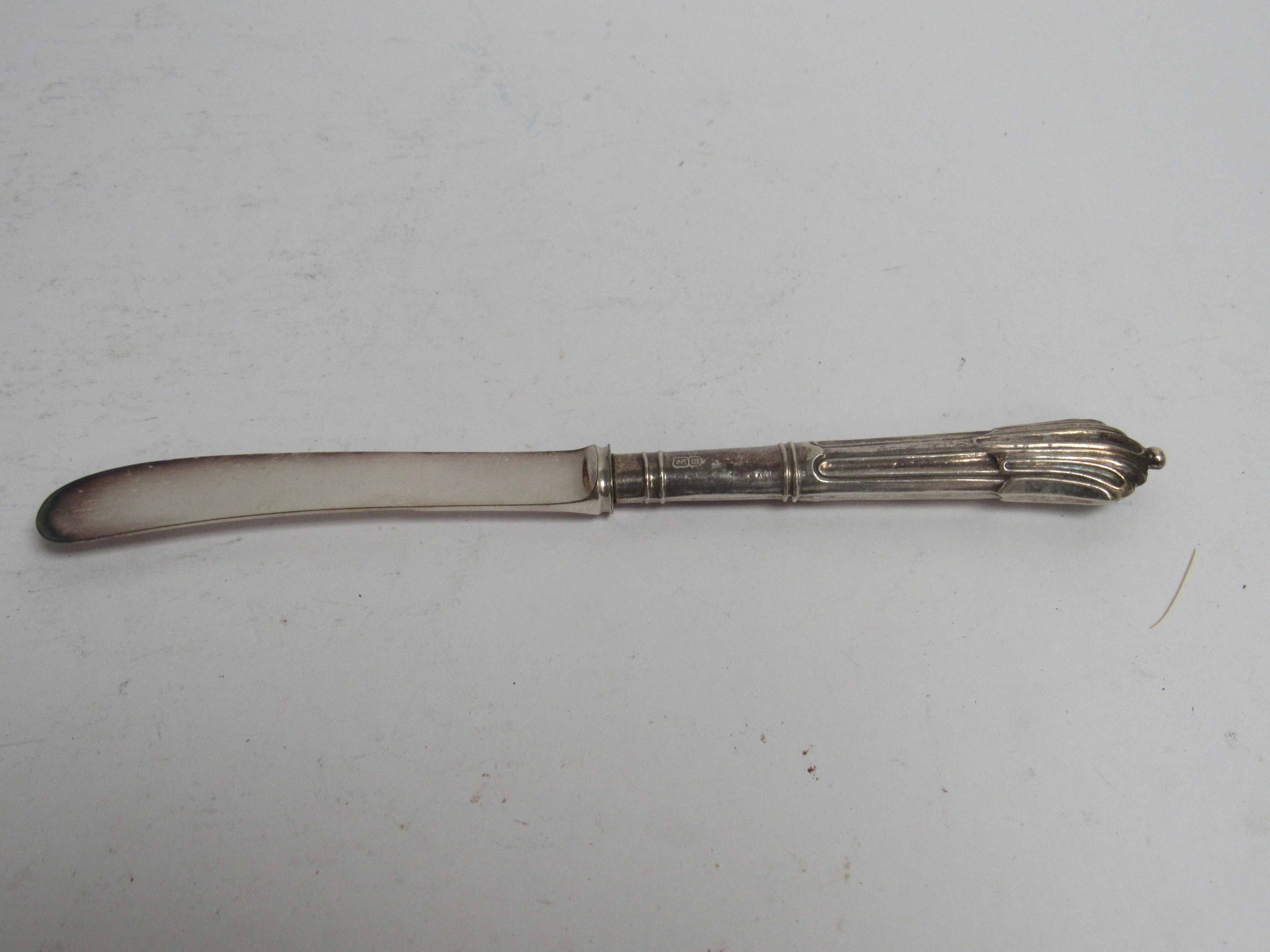 A set of silver handled butter knives - Image 2 of 2