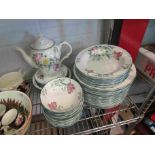 A quantity of Royal Doulton "Florette" pattern tablewares