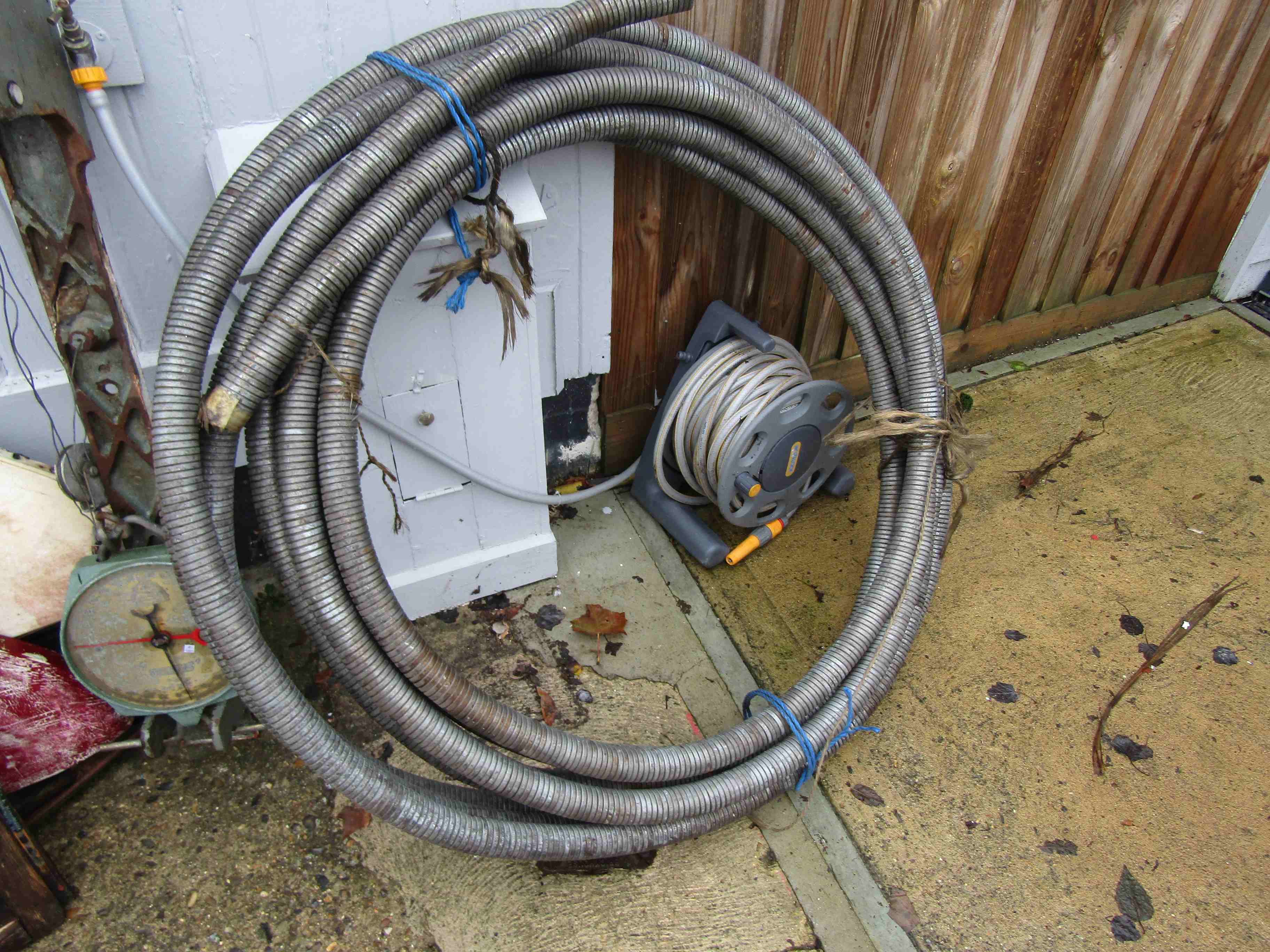 A coil of flexi exhaust tube