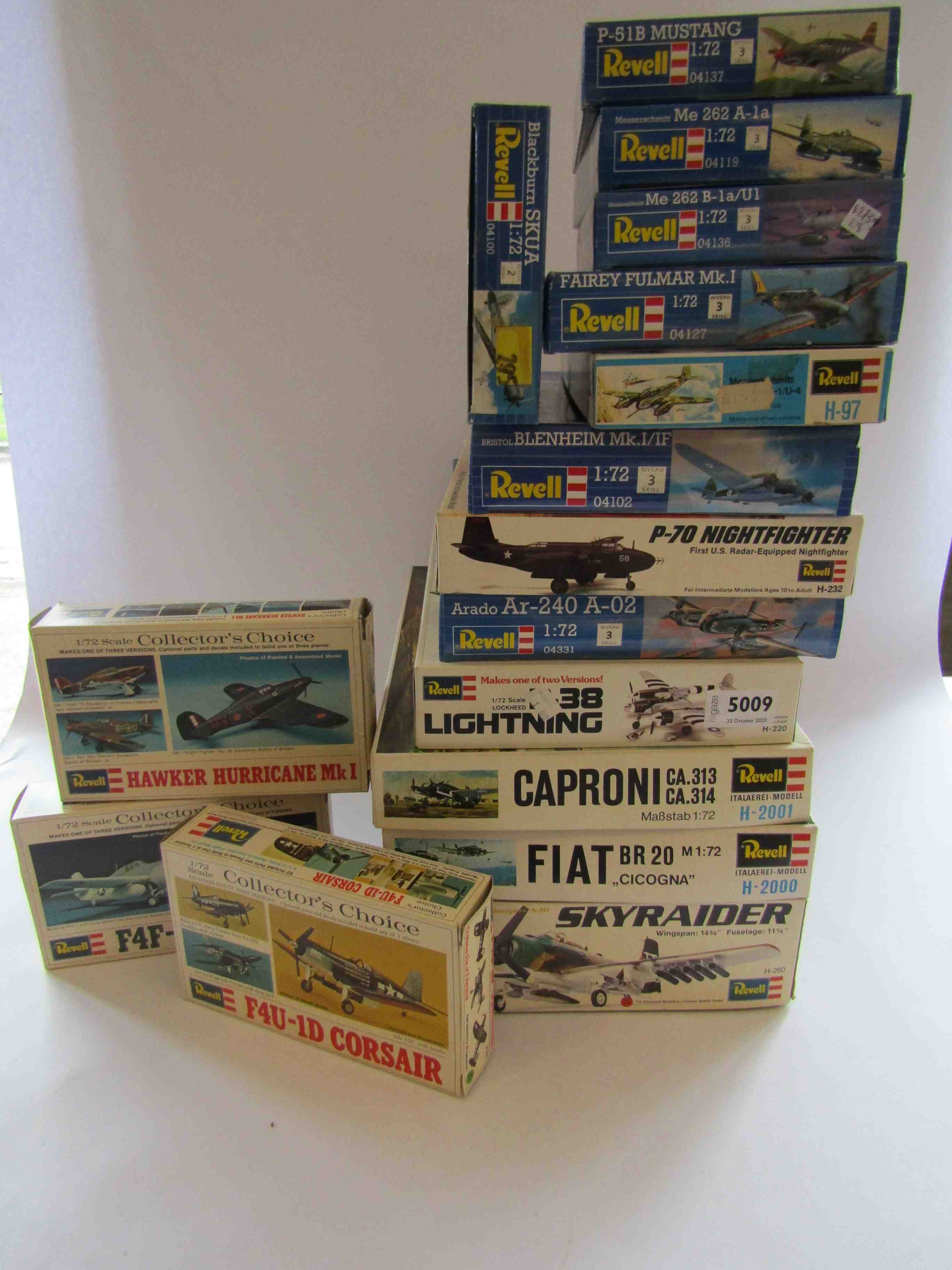 Sixteen Revell 1:72 scale aircraft plastic model kits