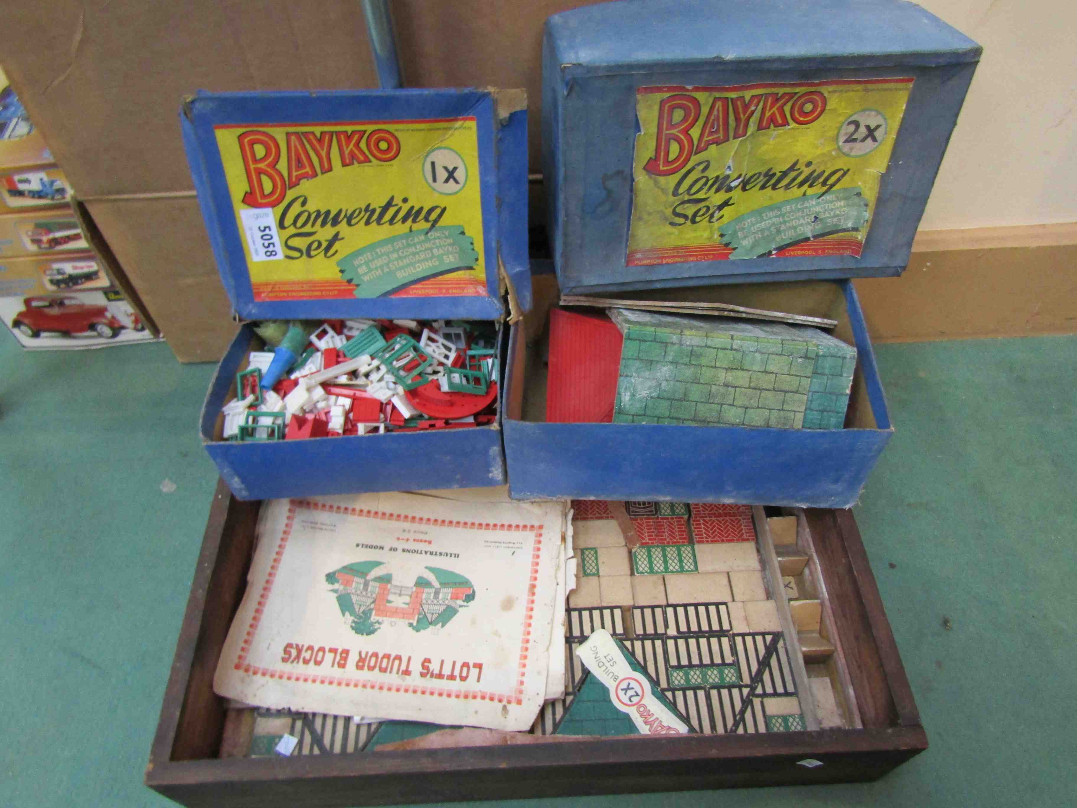 Two boxes of Bayco and a Lott's Tudor Blocks set