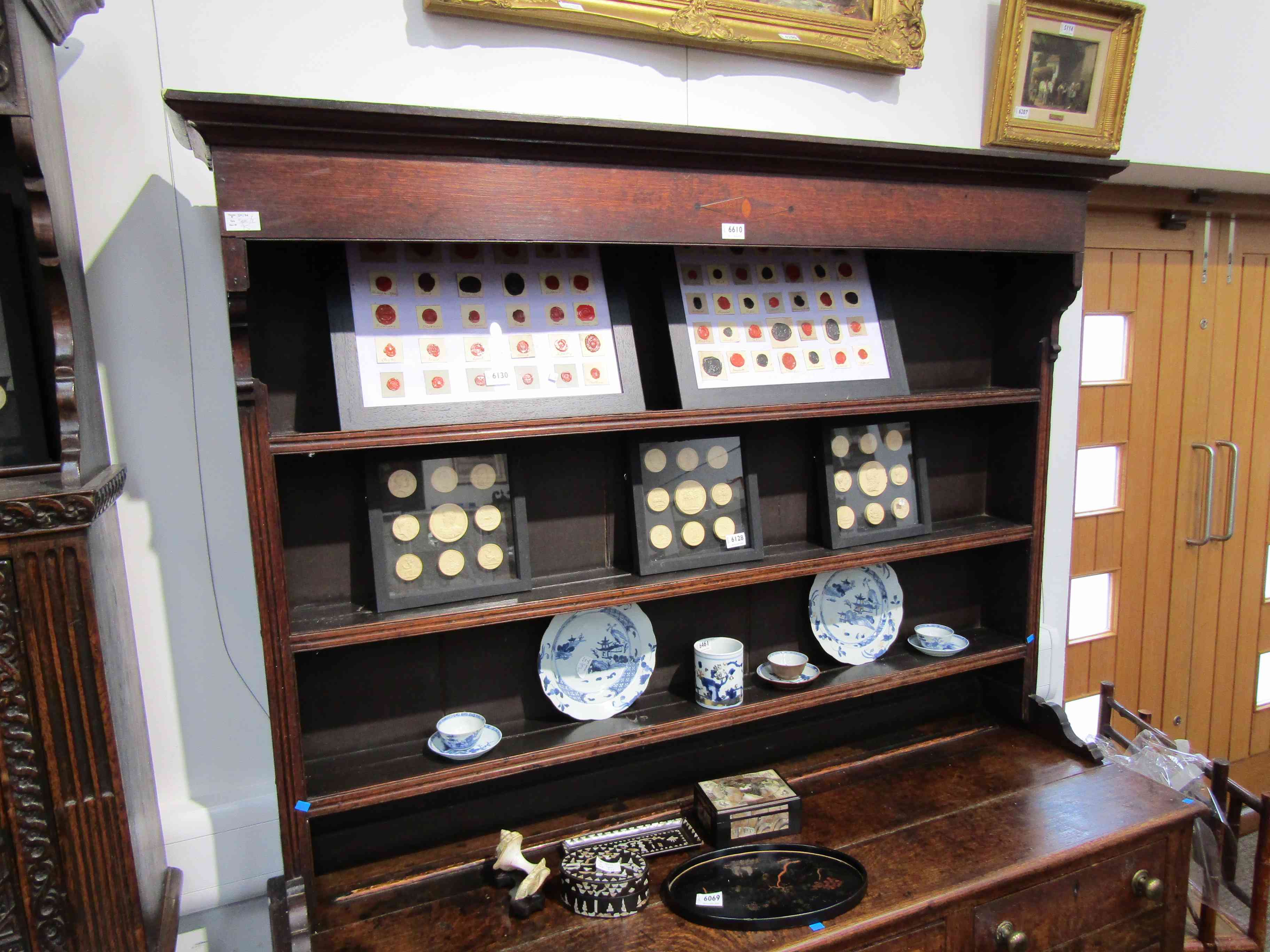 A Georgian country oak dresser, - Image 3 of 3