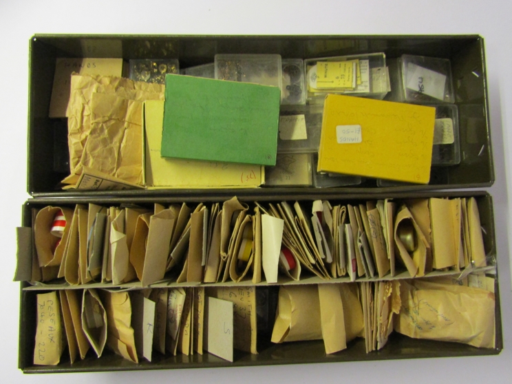 Five metal drawers of various watch parts and spares, mixed calibres, mainly stems, hands, crowns, - Image 2 of 5