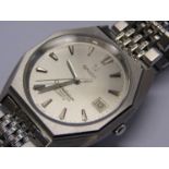OMEGA: a Constellation Chronometer Quartz stainless steel cased gent's bracelet watch, original box,