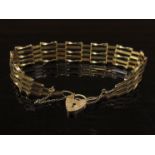 A 9ct gold gate link bracelet, 4.