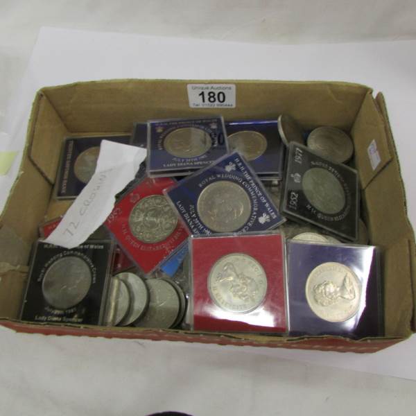 A tray of 72 crown coins.