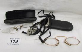 2 cased pairs of Victorian pince-nez.