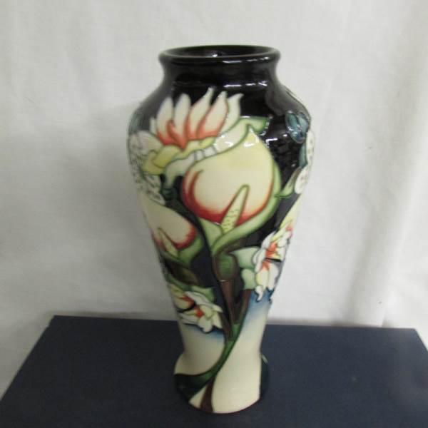 A boxed Moorcroft baluster vase, 21 cm tall. - Image 3 of 4