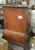 A 19th century mahogany planter/cooler.