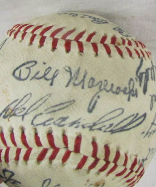 An old baseball from the USA bearing various signatures. - Image 4 of 4