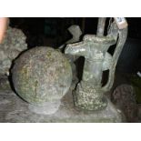 2 Garden ornaments,