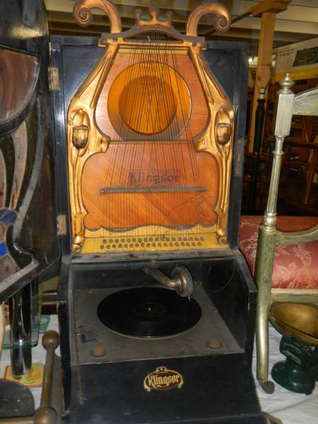 A rare Klingsor wind up gramaphone with records. - Image 2 of 3