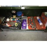 A quantity of tools and a socket set