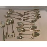 16 silver teaspoons, approximately 280 grams.