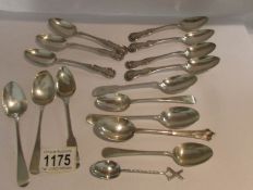 16 silver teaspoons, approximately 280 grams.