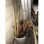 A good lot of shears,