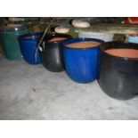 5 glazed ceramic planters