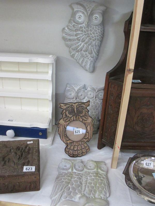 2 owl plaques and owl picture frame