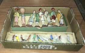 2 trays of mid 20th century ols plaster figures & birds