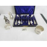 A cased set of 6 silver teaspoon with sugar nips (spoons hall marked C.H.