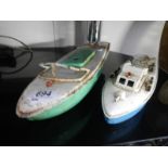 2 Sutcliffe tinplate clockwork boats