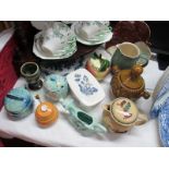 A quantity of kitchenalia including Shelley lidded pot,