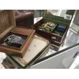 2 jewellery boxes with jewellery