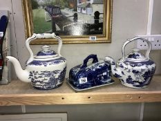 2 blue and white pottery kettles and a cheese dish (1 lid a/f).