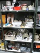 4 shelves of vintage kitchenalia,