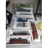 6 Atlas editions model locomotives,