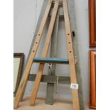 2 picture/artists easels