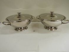 2 silver plated tureens by Guy Degrenne.