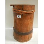A Victorian wooden storage barrel with cover
