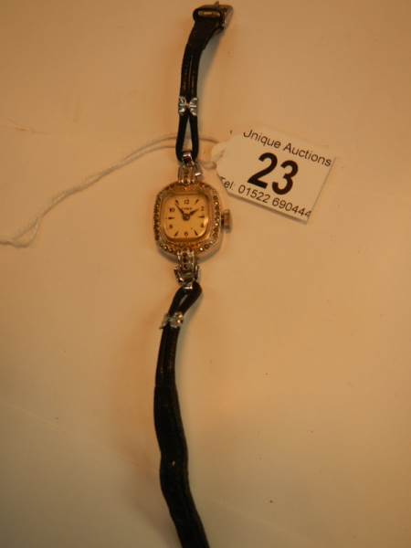 A ladies Timex Art Deco wrist watch in working order. - Image 3 of 3