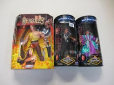 2 boxed limited edition collectors series Babylon 5 action figures Delen and Captain Sgeridan and a