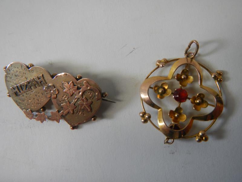 A 9ct gold brooch plus fob with ruby stone in centre not tested - Image 6 of 6