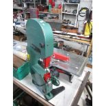 A Ferm FLZ-275 wood cutting band saw and a good working tile cutter