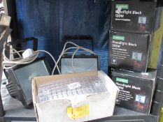 4 new 120W floodlight lamps and 1 new bulkhead lamp and 2 used large floodlights