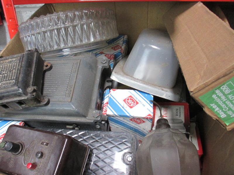 A good large collection of garage tools and electrics (2 boxes) - Image 2 of 3