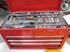 A good 5 drawer tool chest complete with tools etc.