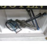 4 wheel braces scissor jack and foot pump