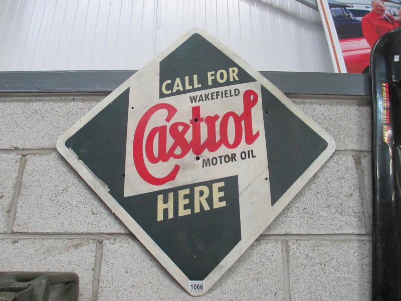 A Castrol motor sign