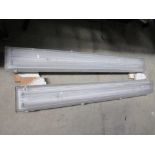 2 x good 4 foot fluoresecent strip lights