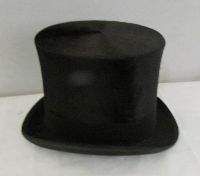 A leather cased silk top hat marked 'Lincoln', Bennett & Co., Sackville Street, Picadilly, London. - Image 2 of 16