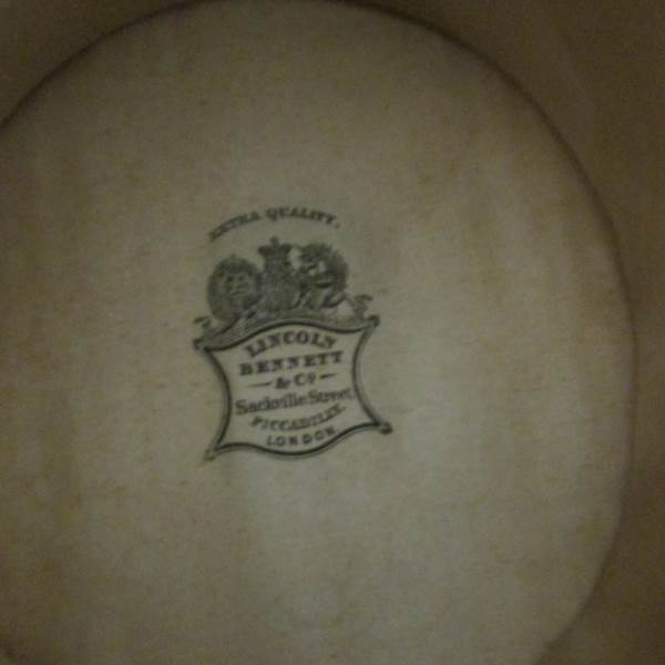 A leather cased silk top hat marked 'Lincoln', Bennett & Co., Sackville Street, Picadilly, London. - Image 7 of 16