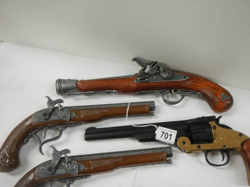 5 replica ornamental guns. - Image 2 of 6